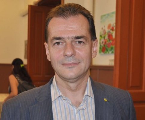 Orban nu e fericit că e coleg cu 